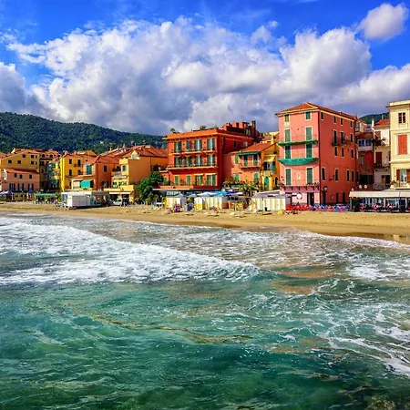 Appartement Anne Loren Al Mare Alassio